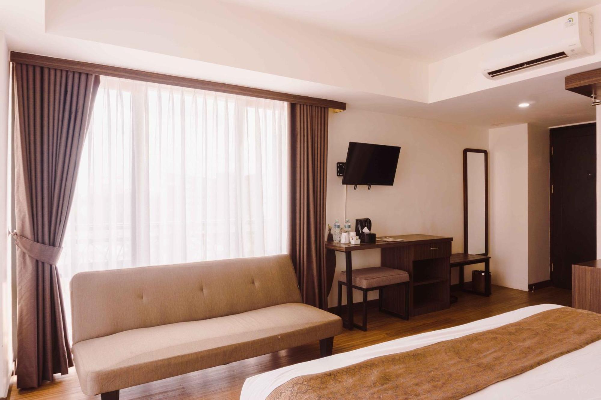 Fahira Hotel Syariah Bukittinggi Exterior foto